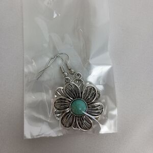 2/30$ Or 3/$35 Western Silver Floral‎ Earrings with Turquoise Center (#0212)